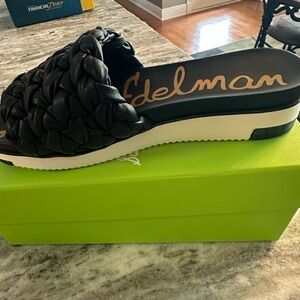 Sam Edelman Black Ainslie Sandals. NEW!